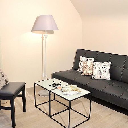 Bed and Breakfast Au Jardin de Lisa Cherreau Exterior foto