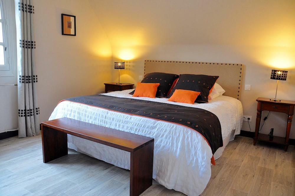 Bed and Breakfast Au Jardin de Lisa Cherreau Exterior foto
