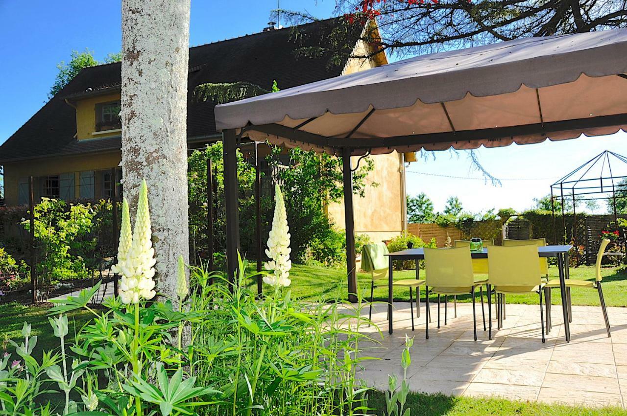 Bed and Breakfast Au Jardin de Lisa Cherreau Exterior foto