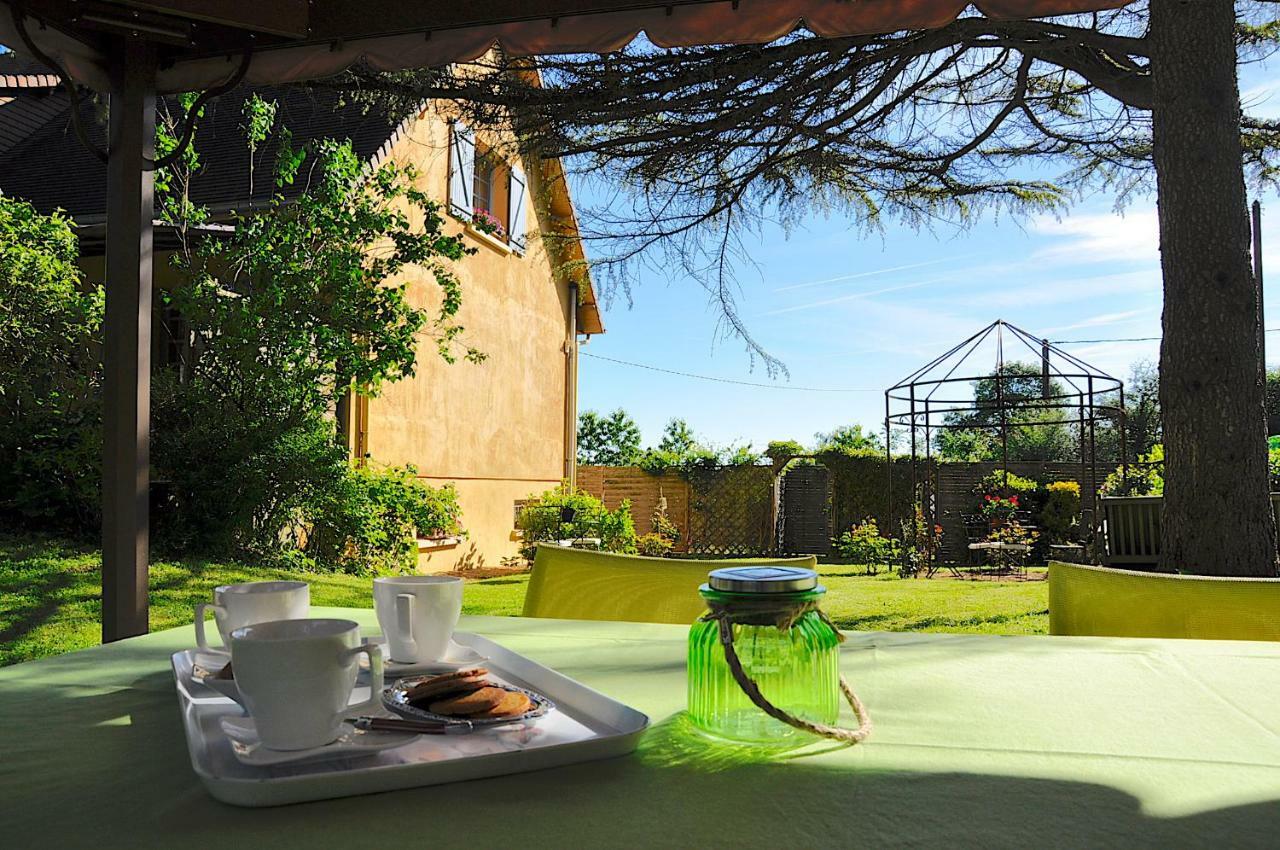 Bed and Breakfast Au Jardin de Lisa Cherreau Exterior foto