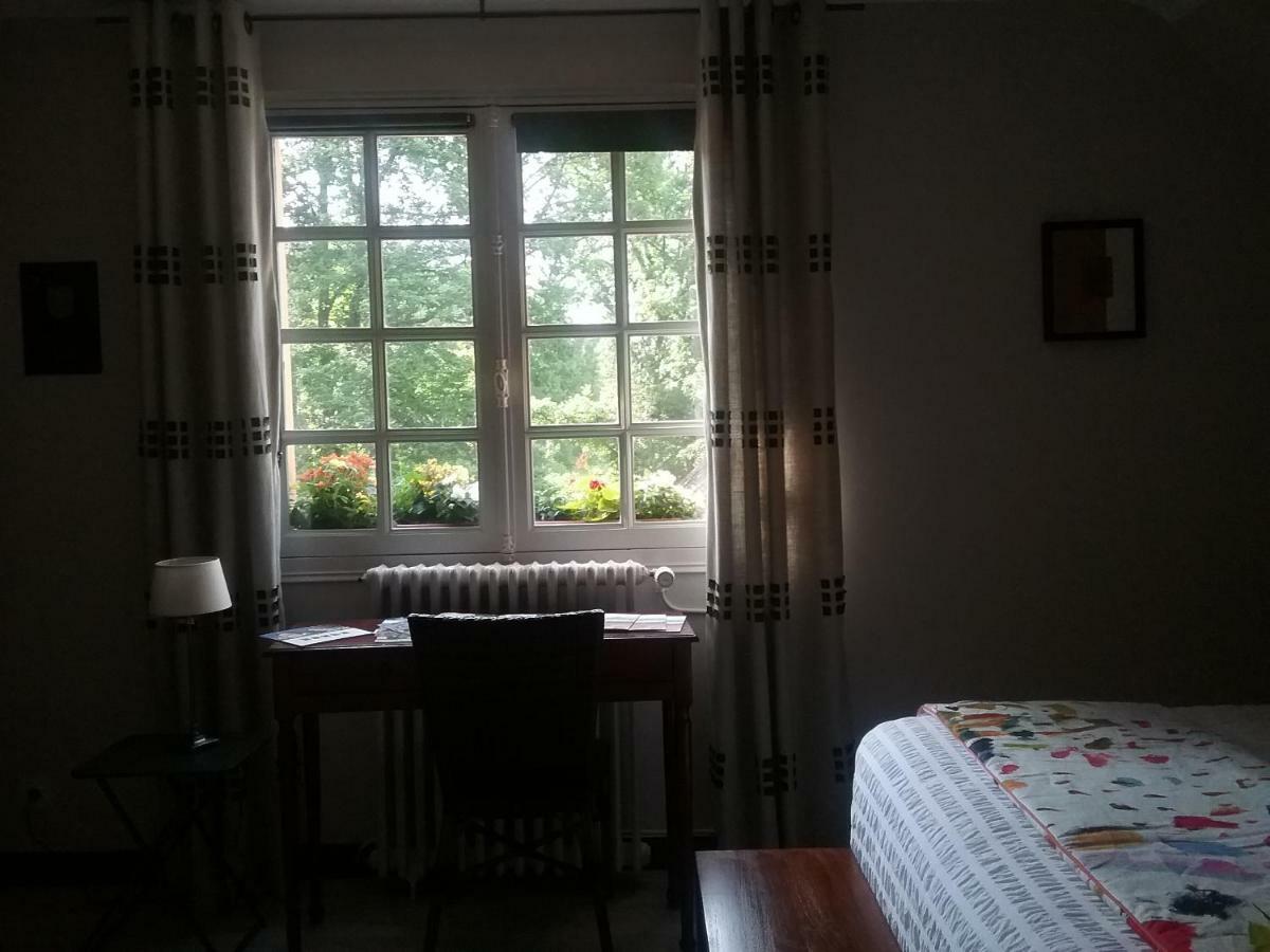 Bed and Breakfast Au Jardin de Lisa Cherreau Exterior foto